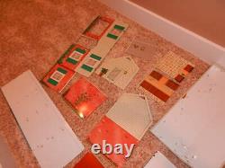 1950'S TIN COLONIAL DOLL HOUSE BY MARX With FURNITURE PLUS EXTRAS