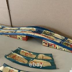 COMPLETE Vintage Antique Louis Marx Tin Litho Streamline Speedway Race Car Track