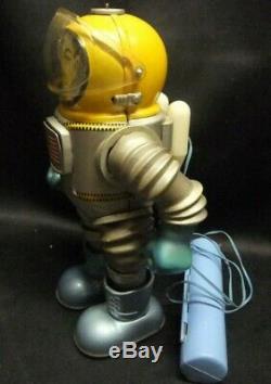 Hi-Bouncer moon scout Marx toy battery operated remote control Tin vintage Japan