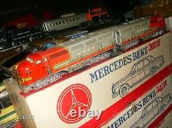 Marx 21 AA Santa Fe Double Tin Metal Diesel Engine 1950 Vintage Locomotive Nice