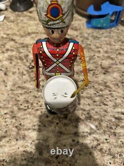 Marx George the Drummer Boy vintage tin litho windup toy, works, 1940's