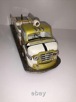 Marx Rare White Vintage 50s Tin Litho Emergency Fire Engine Ladder Truck NICE