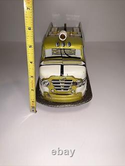 Marx Rare White Vintage 50s Tin Litho Emergency Fire Engine Ladder Truck NICE