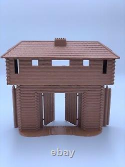 Marx original Fort Apache blockhouse over gate in light brown Rin Tin Tin Vtg