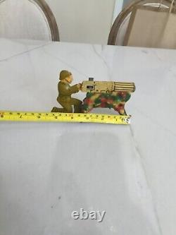 NM Vintage Marx Lithographed Tin WWI Machine Gun Gunner