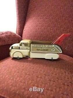 Old Original Vintage Mar Marx Tin Steel Toy Dodge  Glendale Wrecker Truck USA
