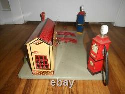RARE Vintage MARX SUNNY SIDE SERVICE GAS PUMP STATION TIN LITHO Metal Toy