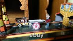 Rare 1920's Vintage Marx Main Street Tin Windup Toy with original box