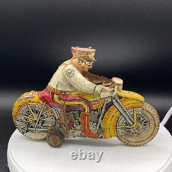 Rare Vintage Windup Clockwork Metal Tin MAR Policeman on Motorcycle MARX Toys