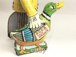Rarely Seen Vintage Marx Butter and Egg Man Tin Litho Windup Toy