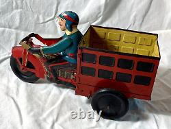 Speed Boy Motorcycle Delivery vintage 1930s Marx Co. Tin wind-up toy, works