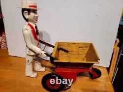 VERY NICE VINTAGE 1940's MARX TIN WIND UP SAM the GARDENER