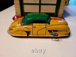 VERY NICE VINTAGE 1950S MARX TIN LITHO MAGIC GARAGE with WIND UP CAR with BOX