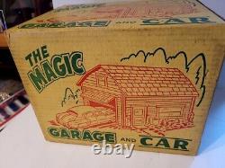 VERY NICE VINTAGE 1950S MARX TIN LITHO MAGIC GARAGE with WIND UP CAR with BOX