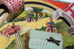 VERY NICE Vintage 1920'S MARX TIN LITHO WIND up PINCHED Toy