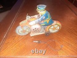 VINTAGE 1930'S MARX TIN WIND-UP POLICE MOTORCYCLE w SIREN AND KEY WORKS GREAT