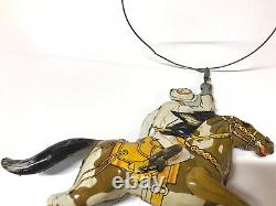 VINTAGE 1940's MARX TIN WIND UP HORSE WITH COWBOY AND LASSO NICE CONDITION LYTHO