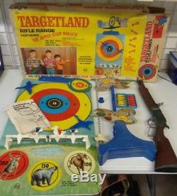 VINTAGE 1960'S MARX TARGETLAND TIN RIFLE TARGET GAME 99% COMPLETE With BOX WORKS