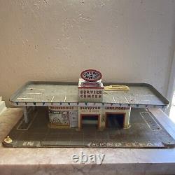 VTG 1950s MARX Tin Gas Station Service Center Toy/Playset