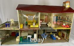 VTG 50s MARX Litho Metal Tin Doll House 4052 Furnished with Original Dolls DISNEY