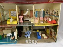 VTG 50s MARX Litho Metal Tin Doll House 4052 Furnished with Original Dolls DISNEY