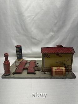 Vintage 1930s MARX Sunny Side Tin Service Station Original Playset