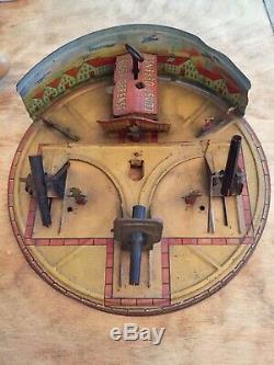 Vintage 1930s Rare Wind up Tin Toy Louis Marx Coast Defense Military Toy