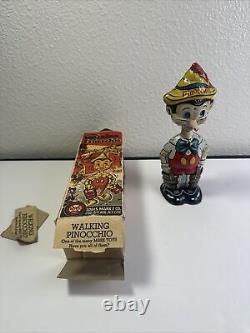 Vintage 1939 MARX Tin Litho 8 1/2 Walking PINOCCHIO by Walt Disney Ent