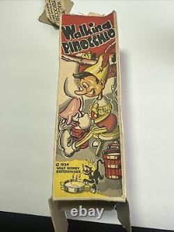 Vintage 1939 MARX Tin Litho 8 1/2 Walking PINOCCHIO by Walt Disney Ent