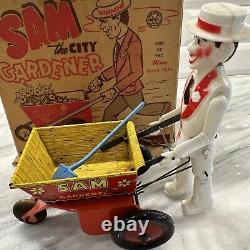 Vintage 1950's Marx Tin Litho & Plastic Wind Up Toy Sam The Gardener With Box