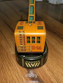 Vintage 1950s Linemar Marx Dockside Dock Loading Crane B-14 Wind Up Tin Toy Rare