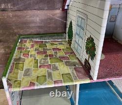 Vintage 1950s Marx Dollhouse Tin Metal Litho Colonial Doll House WithFurniture