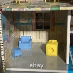 Vintage 1950s Marx Tin Litho 2 Story Metal Dollhouse With Furniture And Dolls
