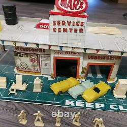Vintage 1950s Tin Litho Marx Service Gas Station Lubrication Center Accessories