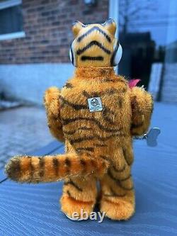 Vintage 1960s MARX Esso Tiger Wind Up Tin Toy MINT Works Great Gas And Oil