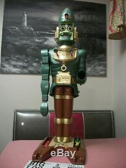 Vintage 1963 Marx Big Loo Robot Toy With Accessories / Strauss Wind Up Tin Rare