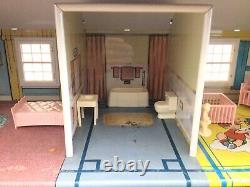 Vintage 60s MARX Tin Metal Litho 2 Story Doll House with Furniture, Dolls