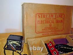 Vintage Louis Marx Stream Line Steam Electric Tin Train Set w Box + Towers