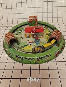 Vintage MARX Honeymoon Express Tin Litho Wind-up Toy with Flag Man + Steam Train