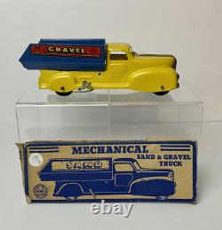 Vintage MARX SAND & GRAVEL PRESSED STEEL & Tin Wind Up Truck w BOX NICE