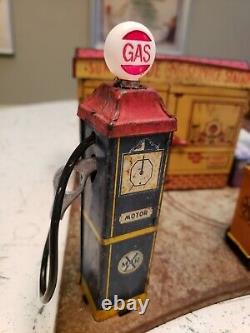Vintage MARX SUNNY SIDE Service Station gas with working lights! 1930's