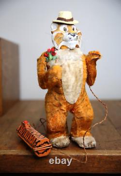 Vintage Marx Battery Operated Esso Walking Tiger Remote Control tin toy 1960s