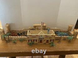 Vintage Marx Captain Gallant Playset 1953 Tin Litho French Foreign Legion Fort