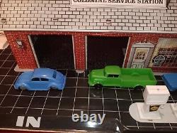 Vintage Marx Colonial Service Station Tin Litho withAccessories 26 X 14 3/4 Read