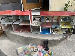 Vintage Marx Doll House 2 Tin Litho Metal 2 Story Breezeway Furniture Included