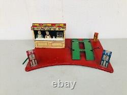 Vintage Marx Roadside Rest Gas Oil Service Station Litho Tin Toy