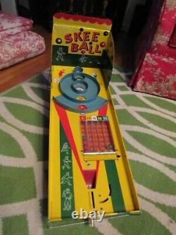 Vintage Marx Tin Litho Automatic Score SKEE BALL Game Complete 8 Wood Balls 50s