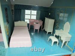 Vintage Marx Tin Litho Colonial 2 Story Dollhouse Carport Family & Furniture