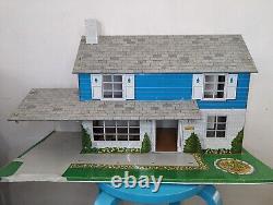 Vintage Marx Tin Litho Dollhouse 2 Story 5 Rooms Carport