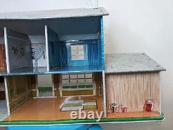 Vintage Marx Tin Litho Dollhouse 2 Story 5 Rooms Carport